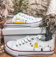 These are hand-painted shoes by me. I can re-create this exact design for you on your size or you send me another design upon ordering and I can let you know if I can do it or not. ⭐️See the photos for some of examples of the shoes I have painted for my customers to give you ideas of what you may like! I use acrylic leather paint and finish them with waterproof spray to protect the paint and the shoe itself. I recommend that you buy some waterproof spray and top them up every month for maximum protection (I use Kiwi's waterproof spray).  * For unbranded sneakers, (white, unless specified), adult sizes cost £54.99  *  For converse shoes, (any colour), adult sizes cost £99.99.  Simply select option from size menu if you would like branded and message me your size. * Please message before han Diy Shoes Painting, How To Paint On Shoes, White Shoes Painting Ideas, Shoes Painting Ideas, Hand Painted Shoes Ideas, Shoe Painting Ideas, Upcycle Shoes, Converse Design, Custom Wedding Shoes