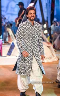 Sangeet Outfit For Men Western, Wedding Suit Groom, Sherwani Wedding, Indian Groom Dress, Embroidered Sherwani