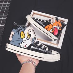 Custom Converse Shoes, Custom Converse, Tom Jerry, Breathable Sneakers, Casual Lace, Classic Shoes, Stylish Shoes, Vans Authentic Sneaker