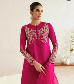 Kanwal Malik, Mehendi Dress, Boutique Cafe, Bridal Couture Week, Raw Silk Fabric, Spring 2025, Shocking Pink, Boutique Dress Designs, Pakistani Dress Design