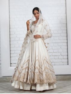 Anarkali Suits Latest, Rimple Harpreet Narula, Rimple Harpreet, Rimple And Harpreet Narula, Desi Couture, Bridal Anarkali, White Anarkali, Pakistan Dress