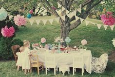 Hanging decorations, bunting and with a scaled tea party to suit the company! Adorable Alice Tea Party, Decoration Shabby, Party Trends, Alice In Wonderland Tea Party, Vintage Tea Party