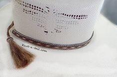 Cowboy hat band, genuine horsehair hat band, Five Strands wide ( 5/8 inch) BOLDLY done in a a natural brown-rich black and off-white Double horse hair tassels, Oh So Stetson perfect, **VERY Distinctive look **OUTSTANDING QUALITY ** STETSON perfect ** LUXURIOUS 100% genuine horsehair ** 5/8 inch wide. You will quickly discover that nothing compares to this extraordinary beauty: This horsehair hat band DEMANDS attention. This beauty is a 5 strands wide. Each strand is about 1/8 inch wide, separate Custom White Handmade Hat Bands, Custom Handmade White Hat Bands, Elegant White Hat Bands For Rodeo, Elegant White Hat Band For Rodeo, Handmade Western White Hat Band, Handmade White Hat Band For Kentucky Derby, Handmade White Hat Bands For Kentucky Derby, Custom White Hat Band For Kentucky Derby, Custom White Hat Bands For Beach