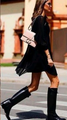 Ariviere Style, Black Summer Outfits, Woman In Black, Look Retro, Mode Casual, Looks Street Style, Stylish Outfit, Fashion Weeks