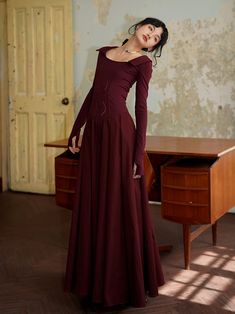 Medieval Modern Fashion, Modern Fantasy Outfit, Medieval Aesthetic Outfit, Medieval Cottagecore, Long Slim Dress, Modern Witch Outfit, Styled Clothes, Modern Witch Fashion, Fantasy Outfits