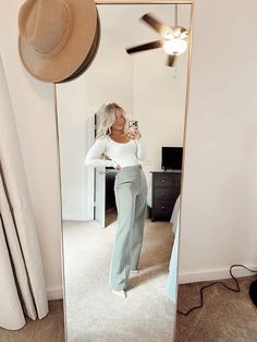 #style #stylish #styleblogger #stylingtips #styleguide #styleideas #outfitoftheday #outfitideasforwomen #workwear #pumps #heels #pants #officewear Amazon Sandals, Jersey Tops, Business Outfits Women, Womens Wide Leg Pants, Professional Style, Outfits Women, Jersey Top, Business Outfits, Business Women