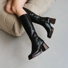 Women Platform boots in aged black leather | Jonak Heeled Espadrilles, Dr Shoes, Black Chunky Heels, Velvet Loafers, Trending Sandals, Aesthetic Shoes, Mode Inspo, Pretty Shoes, Mode Inspiration