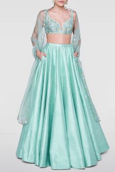 Gorgeous Anita Dongre Ready-To-Wear Lehengas Under 2 Lakh! Jadau Choker, Plain Lehenga, Satin Lehenga, Dupatta Style, Latest Bridal Lehenga, Raw Silk Lehenga, Indian Outfits Lehenga, Bridal Lehenga Collection