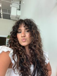 Styled my hair natural today because I ran out of time before work- loving my curly wavy haircut Face Framing Wavy Hair, Face Framing Pieces Curly Hair, Natural Wavy Haircut, Curly Face Framing Layers, Curly Wavy Haircut, Face Framing Bangs Curly Hair, 2c Haircut, Wavy Haircut, Long Curly Haircuts