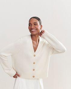 Just slightly oversized, this ultra-soft knit is the perfect everyday sweater staple. A little oversized, unbelievably soft. The definition of a must-have knit. Our straight-sleeve cardigan sweater comes in three different colors. Everyday Sweater, Jenni Kayne, Unique Nature, Recycled Yarn, Sleeve Cardigan, Sneaker Heels, Pearl Studs, Fabric Swatches, Shop Sandals