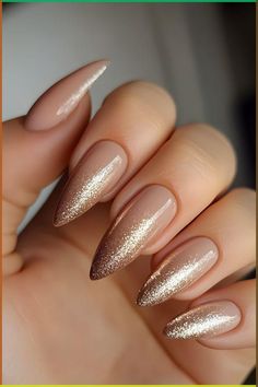 Mint Green Nails, Gold Glitter Nails, Green Nail Designs, Basic Nails, Blush Nails, Neutral Nails, New Year's Nails, Elegant Nails, Classy Nails