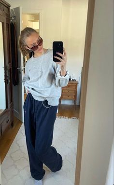 Fashion New York, New York City Aesthetic, Sweatpants Outfit, Copenhagen Style, Stockholm Fashion, Cold Weather Outfits, Mode Inspo, City Aesthetic, Outfit Inspo Fall