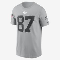 Made of soft cotton with a classic crew neck, the Travis Kelce Salute to Service T-Shirt features a detailed design dedicated to the NFL's charitable initiative and your favorite Kansas City Chiefs player. Ribbon Display, Nike Gear, Nfl Kansas City Chiefs, Nfl T Shirts, Salute To Service, Nike Nfl, Travis Kelce, Military Inspired, Kansas City Chiefs