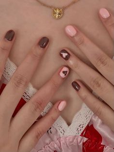 Brown And Pink Short Nails, Brown And Pink Nails, Kylie Nails, Kutek Disney, Pink Manicure, Edgy Nails, Minimal Nails, Girls Nails