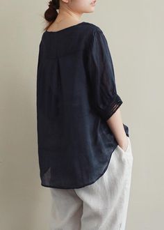 Classy black hollow out linen clothes v neck half sleeve Midi blouses<
 
Materials used: cotton  linen

Measurement:One size fits all for this item. Please make sure your size doesn't exceed this size: XXL/BUST-114cm   
   
Shoulder 41cm / 15.99"
bust 114cm / 44.46"
length front 55cm / 21.45"
length back 64cm / 24.96"
Sleeve length 30cm / 11.7"
Cuff 30cm / 11.7"


We ship worldwide.

Tracking numbers provided for all orders. Bohemian Look, Blouse Material, Green Blouse, Linen Clothes, Half Sleeve, Black Blouse, Half Sleeves, Cotton Linen, One Size Fits All