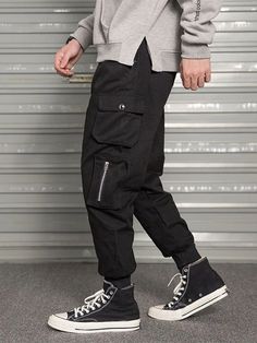 Boys Cargo Pants Outfits, Green Cargo Pants Outfit Men, Black Cargo Pants Outfit Men, Outfit With Cargo Pants, Cargo Fits, Mens Converse Outfit, Black Cargo Pants Outfit, Green Cargo Pants Outfit