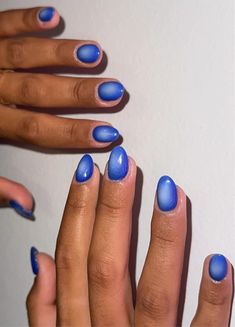 17 Aura Nail Designs for Your Next Manicure | The Everygirl Blue And Red Nails Designs, Dark Blue Aura, Aura Azul, Aura Nail, Nail Theory, Blue Manicure, Galaxy Nail Art, Aura Nails, Navy Blue Nails