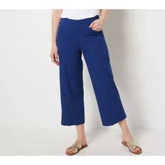 Isaac Mizrahi Live! Woman Pants Crop Wide Leg Buttons Royal Blue 12p A485798 Size: 12p (12 Petite) Color: Royal Blue New Without Tags Fabrication: Woven Features: Encased Elastic At Back Waistband; Scoop Pocket; Ankle Length; Cropped Wide Leg With Button At Side Rise: Slightly Below The Waist Fit: Fitted; Cut To Follow The Lines Of The Body Leg Shape: Wide Leg; Widens Fashionably From Thigh To Leg Opening Inseam: Petite Missy/Plus Inseam 23" Content: 52% Cotton/41% Rayon/7% Spandex Care: Machine Versatile Blue Wide Leg Pants With Pockets, Versatile Blue Pants With Pockets, Non-stretch Blue Cropped Leg Pants, Non-stretch Blue Capris With Pockets, Blue Wide-leg Pull-on Pants, Blue Cropped Leg Pants For Spring, Blue Bottoms With Elastic Waistband And Cropped Leg, Blue Cropped Leg Pants With Pockets, Versatile Straight Leg Blue Bottoms