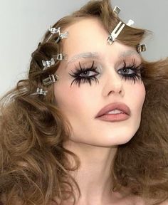 Cabaret Makeup, Fairy Eye Makeup, Fashion Editorial Makeup, Edit On Instagram, Drag Makeup, Makeup Aesthetic, Creative Makeup Looks, Beauty Shoot, Longer Eyelashes