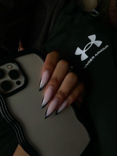 Milky White Nails With Black French Tip, Curved Nails French Tip, Curved Stilleto Acrylic Nails, Stellitoes Nails Simple, Black Stiletto French Tip Nails, Stiletto Nails Classy, Black Tip Stiletto Nails, Medium Stiletto Nails Designs, Black French Tip Nails Stiletto