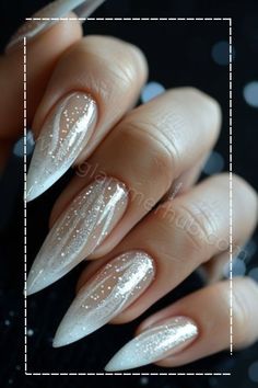 21 Trendy Almond Nails Style: 1. French 2. Ombre 3. Nude 4. Pastel 5. Metallics 6. Marble 7. Gradient 8. Matte 9. Floral 10. Neon diy and tips Almond Nail Glitter Ombre, Matte Almond Nails, Trendy Almond Nails, Black Almond Nails, Nails Tips, Nail Looks, Classic French Manicure, Nail Art Techniques, Almond Nail