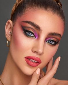 Nikki Makeup, Makeup 2022, Purple Makeup Looks, Sarah Brown, Soft Eye Makeup, Carnival Makeup, Fall Makeup Looks, Eye Looks