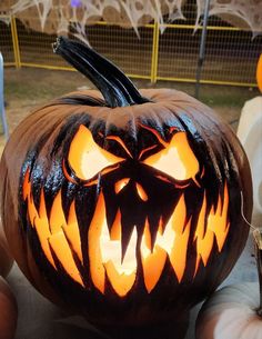 Painted Pumpkin Ideas, Scary Pumpkin Faces, Pumpkin Carving Tools, Jack Skellington Pumpkin, Pumpkin Heads, Motto Party, Pumpkin Carving Kits, Pumkin Carving