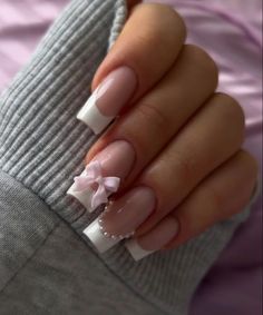 Nails With White Background, Back To School Nails Ideas, French Nails With Bow, School Nails Ideas, Nails Bow, Bow Nails, Wow Nails