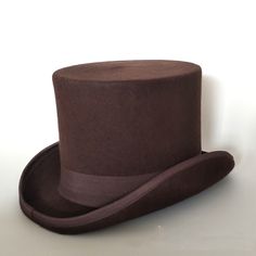 Product information: Color: red, black, gray, brown, dark blue Crown style: Flat Top Main fabric composition: Wool Size: S(55cm),M(57cm),L(59cm),XL(61cm) Function: breathable and warm Packing list: Top hat * 1 Product Image: Felt Hats, Blue Crown, Hat Stands, Felt Hat, Hat Band, Top Hat, Sophisticated Style, Hat Sizes, Traditional Style