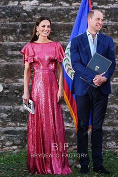 Kate Middleton Pink Glitter Elegant Long Celebrity Dress Ducesa Kate, Duchesse Kate, Prince William Et Kate, Vampire's Wife, The Vampires Wife, Duke Of Cambridge, Her Majesty The Queen, William And Kate, Prince William And Kate