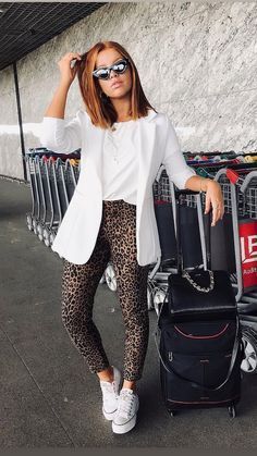 Blazer Dress For Women, Blazer Business Casual, Winter Blazer, Look Legging, Leopard Print Fashion, Leopard Outfits, Looks Pinterest, Animal Print Outfits, Outfit Mujer