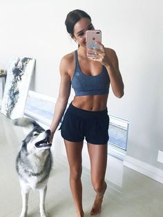 Kayla Itsines Ab Workout, Kayla Itsines Workout, 15 Minute Workout, Slider Buns, Total Body Workout, Body Inspiration, Sport Motivation