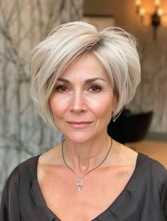 Short Stacked Bob Haircut Over 50, Brunette Bob Haircut, Short Stacked Bob Haircuts, Short Layered Bob Haircuts, Chin Length Haircuts, Messy Bob Hairstyles, Haircuts For Women Over 50