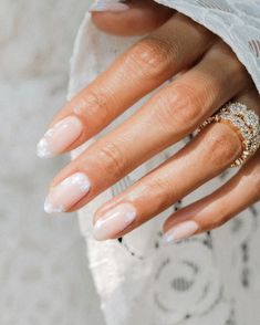 Fun Bridal Nails Wedding, Gel Extension Wedding Nails, Wedding Nails White Flowers, White Flower Wedding Nails, Wedding Nails For Bride Flower, Bridal Nails Flower, Wedding Nails Real Nail, Dainty Wedding Nails, Bridal Bachelorette Nails