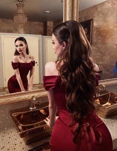 A Hairstyle, Foto Poses, Formal Hairstyles, Glam Dresses, U Can, Signature Look, Elegant Hairstyles, Aesthetic Hair, The Mirror