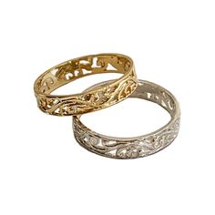 Experience the beauty of the ocean with our top-selling beach-inspired toe ring. Featuring a 3mm wide band adorned with swirling ocean patterns and a sleek frame, this ring will elevate any look. Stack it with other simple bands for a wider, eye-catching style. Click here for questions about ordering the perfect size. Elegant Yellow Gold Engraved Toe Ring, Bohemian Engraved Silver Toe Ring, Bohemian Silver Engraved Toe Ring, Silver Filigree Toe Ring, Handmade Silver Filigree Toe Ring, Ocean Patterns, Gold Toe Rings, Simple Band, Silver Toe Rings