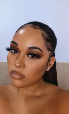 Black Women Lashes, Brown Smokey Eye, Maquillage Yeux Cut Crease, Romanticize Your Life, Birthday Makeup Looks, Brown Girls Makeup, Natural Glam Makeup, Main Character Energy, Brown Smokey