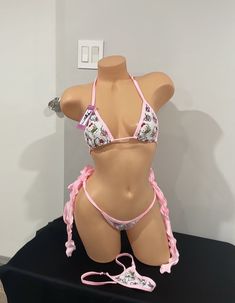 Hello Kitty Lingerie, Y2k Bimbocore Outfits, Striper Outfits, Hello Kitty Clothes, Desert Oasis, Cute Bathing Suits, Lingerie Sets, Pink Girly Things