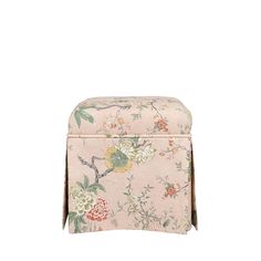 pink floral ottoman Grandmillenial Style Interiors, Classy Dorm Room, Floral Ottoman, Dorm Room Themes, Pink Bench, Brown Ottoman, Beach House Furniture, Grandmillenial Style, Fun Room