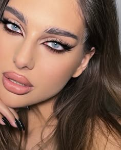 Makeup Party Night, Maquillage On Fleek, Eye Makeup Images, Brunette Makeup, Makeup Eye Looks, Glowing Makeup, Makeup Looks Tutorial, Eye Makeup Art