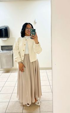 Neutral work fit check  #ootd #outfitoftheday #blackgirlfashion #blackgirl #corporategirly #modestfashion #officelooks #officefashion #workfits #workoutfitinspo #whattowear #corporatefashion Modest Outfits Christian, Modest Work Outfits, Modesty Outfits, Cute Modest Outfits, Modest Dresses Casual, Modesty Fashion, Modest Wear