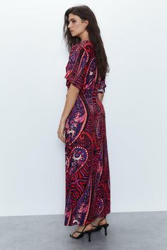 Style: Midi DressDesign: PaisleyFabric: WovenLength: MidiNeckline: Round NeckSleeve Length: Long Sleeve Printed Midi Dress, Quick Delivery, Dress Clothes For Women, Paisley Print, Colorful Dresses, Paisley, Dress Outfits, Perfect Fit, Buy Online