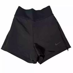 Nike Team Tech Pack Woven Volleyball Shorts Black High Waist Dx0626-010 Size Xl - Brand New With Tags - Guaranteed Authentic - Same Day Shipping - Message Us At Anytime! - Tracking Will Be Provided After Payment Get Ready To Take Your Workout To The Next Level With These Nike Team Tech Pack Woven Volleyball Shorts In Black. With A High Waist And Elastic Drawstring, These Shorts Provide A Comfortable And Secure Fit During Any Activity. The Polyester Blend Material And Blended Fabric Type Offer Br Training Volleyball, Nike Compression Shorts, White Running Shorts, Pink Basketball, Volleyball Shorts, Nike Neon, Nike Athletic Shorts, Running Shorts Women, Tech Pack