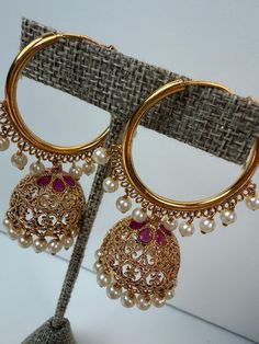 Height = 2 .5 inches Best gift option for your loved ones comes in an exquisite gift box. Highest quality and craftsmanship. Indian Wedding Sangeet, Kundan Jhumka, Jewelry Kundan, Earrings Indian, Indian Earrings, Hoops Earrings, Bridesmaid Jewelry, Indian Wedding, Jewelry Earrings Dangle