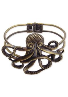 My Pet Octopus Cuff, ModCloth. Because who doesn't want a cephalopod on their wrist? Antique Gold Jewelry, Black Hills Gold, Vintage Bracelets, Topaz Ring, Animal Jewelry, Silver Blue