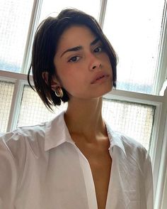 Coiffure et style : 30 inspirations pour une tête au carré repérées sur Pinterest - Biba Magazine Kort Bob, Short Bob Haircuts, Hair Shine, Short Hairstyle, Grunge Hair, Short Bob Hairstyles