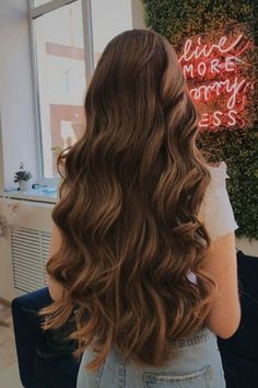 Babylights En Cabello Oscuro castaño Long Wavy Hair, Haircuts For Long Hair, Long Hair Girl, Beautiful Long Hair, Hair Inspo Color, Aesthetic Hair, Gorgeous Hair, Pretty Hairstyles