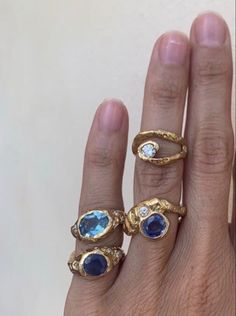 Aesthetic Wedding Rings Vintage, Funky Wedding Rings, Feminity Aesthetic, Finger Tattoos Ring, Ringe Aesthetic, Ring Tattoos For Couples, Ring Aesthetic Vintage, Vintage Rings Wedding, Engagement Rings Aesthetic