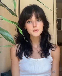 Haircuts For Medium Hair Brown, Long Thick Bangs, Haircut Ideas With Fringe, Haircuts For Thick Wavy Hair Medium With Bangs, Octopus Haircut With Bangs, Medium Length Wavy Hair With Bangs Round Face, Soft Textured Bangs, Armpit Length Hair With Bangs, Brown Hair Bangs Aesthetic