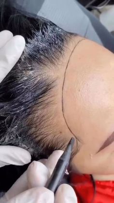 behindthechair.com on Instagram: "* Hairline tattoo ... Well this is wild! #BEHINDTHECHAIR #btcReelQuickie #hairReels #tattoo #tattooartist #hairloss #microblading" Microblading Hairline Women, Hairline Tattoo, Hairline Tattoos, New Hair Do, Natural Hair Tutorials, Beauty Tips For Hair, Braid Tutorial, Best Beauty Tips, Hair Videos Tutorials